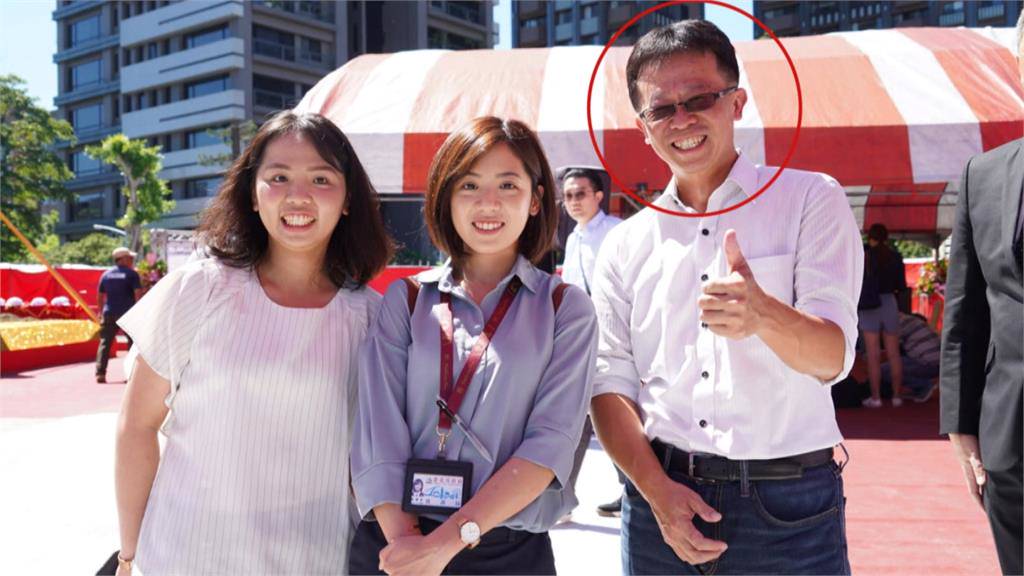 Re: [討論] 柯p看板，你第一眼看到什麼？