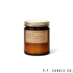 ◎藥劑師風格琥珀罐包裝|◎100%天然大豆蠟|◎洛杉磯手工製作生產品牌:P.Fcandle美國類別:香氛香調:主調：紅茶、黑胡椒前調：柑橘、麝香、皮革、煙草、琥珀基底：檀香、柚木、廣藿香、雪松規格/容