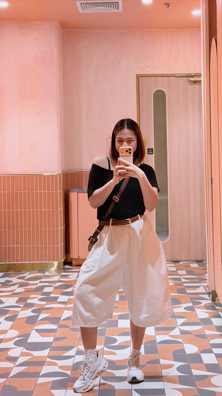 เจนจัดจริต 🛍️ เสื้อผ้ามือสอง