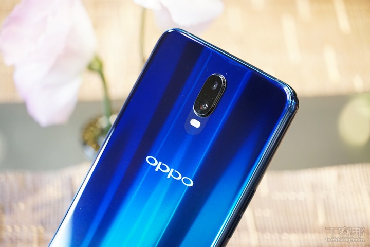 OPPO R17 簡單動手玩，外型更美、AI 自拍變聰明