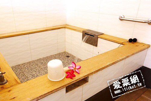 墾丁四重溪牡丹風情溫泉行館 雙人湯屋60分鐘泡湯券