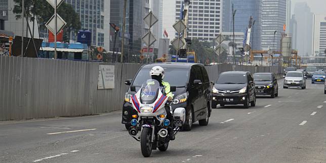 Bolehkah Selebritis Pakai Pengawalan Polisi untuk Syuting?