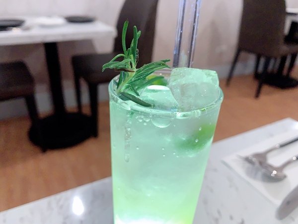 「台北東區美食」歐陸小酒館夢幻網美餐廳首選-K.D Bistro Taipei直擊分享