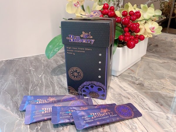 「保健品」每日視力最佳護盾首選，獲取幸福國度禮讚-「明視芬蘭野生藍莓粉Plus金盞花、 芝麻素」開箱分享