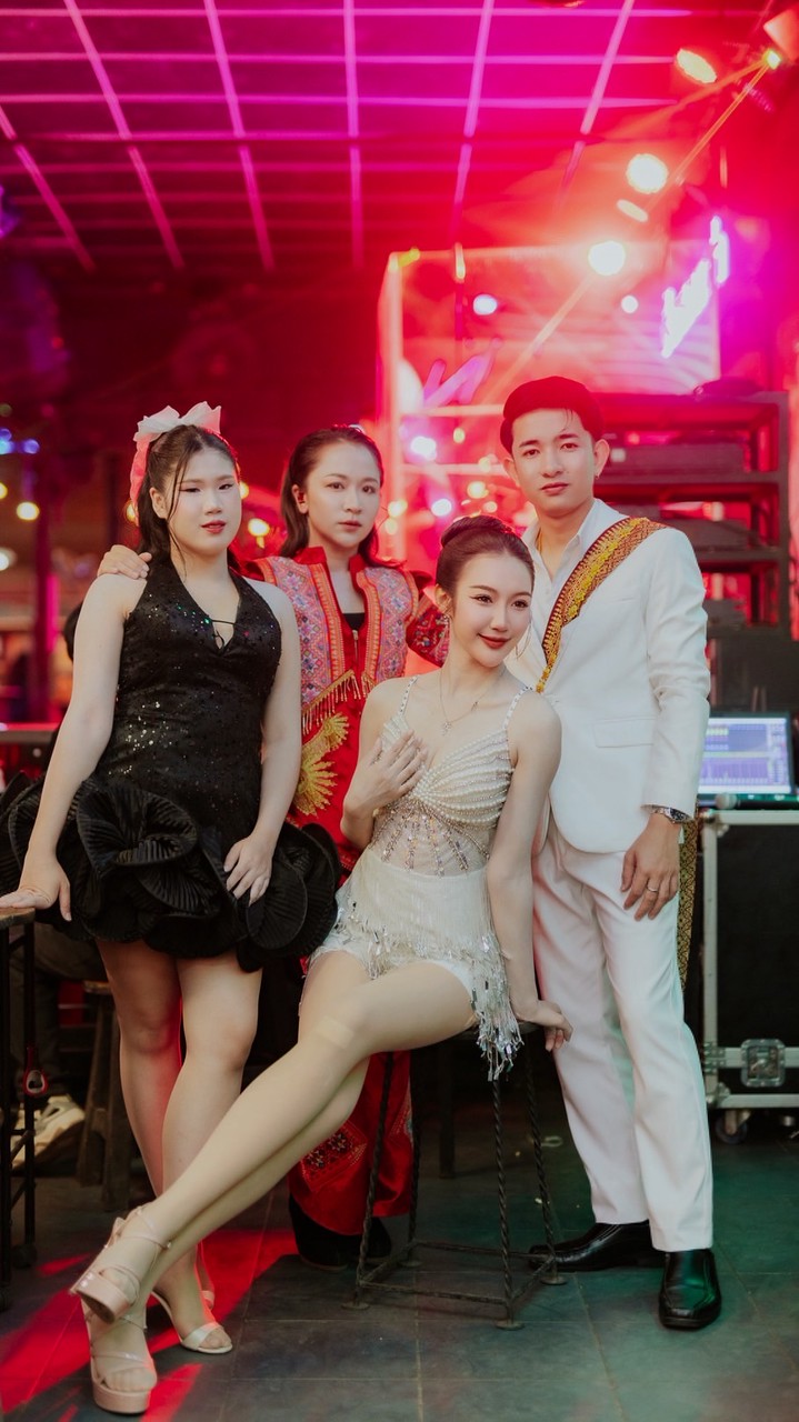 ด้อม(FC)ปุยฝ้าย&ซอร่วมสมัย