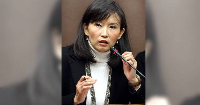 開會遲到2小時　女主播遭郭董狠K「一點專業度也沒有」