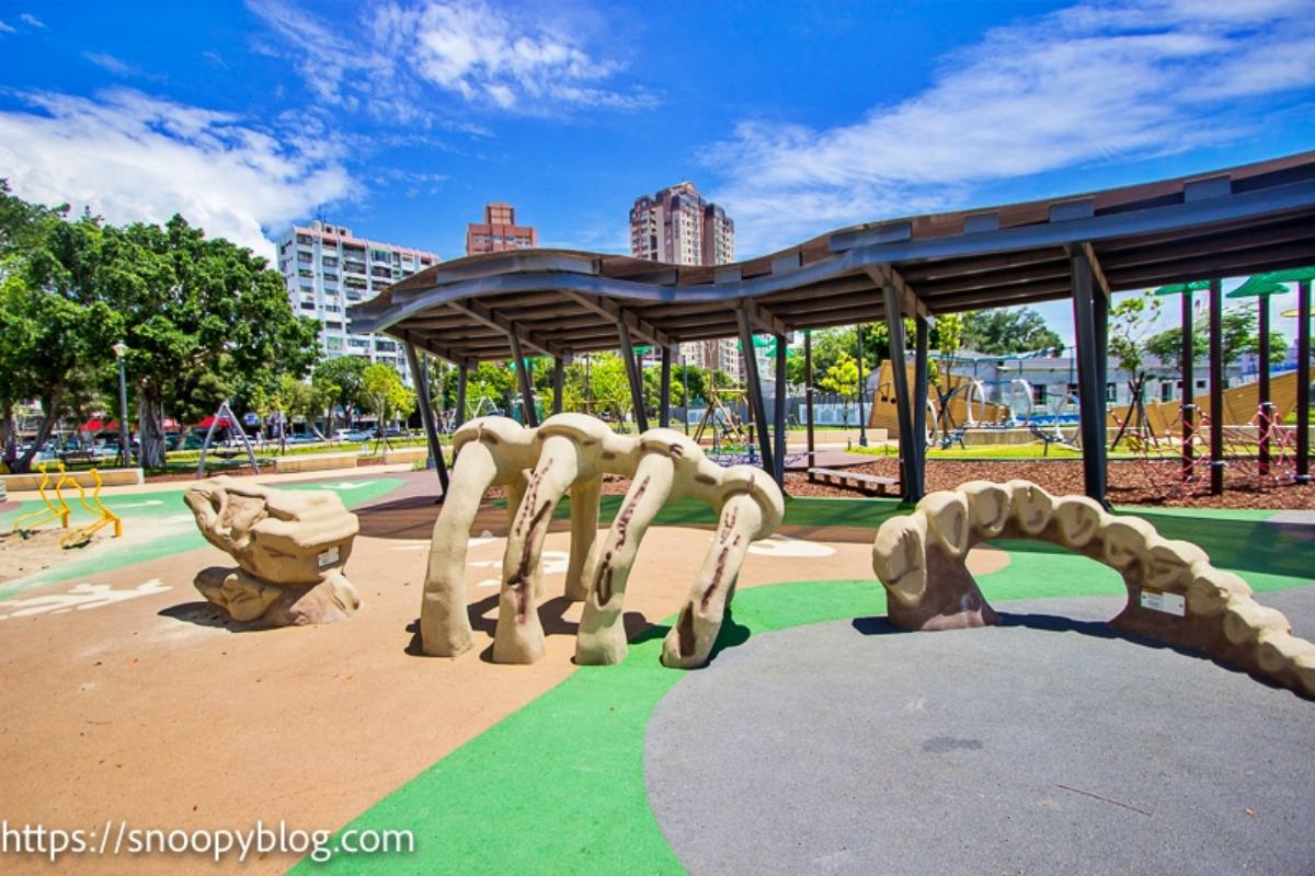 玩到虛脫都不想回家！雙北８「最強親子公園」：28米長滾輪滑梯、輕軌遊樂場