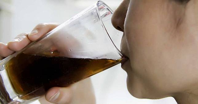 分手之後還想要！軍人「飲料下藥」性侵前女友　警破門驚見滿地都是血
