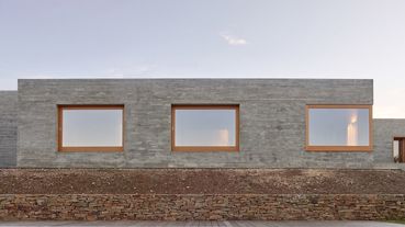 面朝大海、春暖花開、房子與樹木