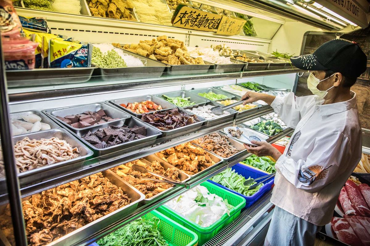 張學友也愛的麻辣鍋！全台必吃６火鍋名店：羊肉爐吃到飽、40年老字號石頭鍋