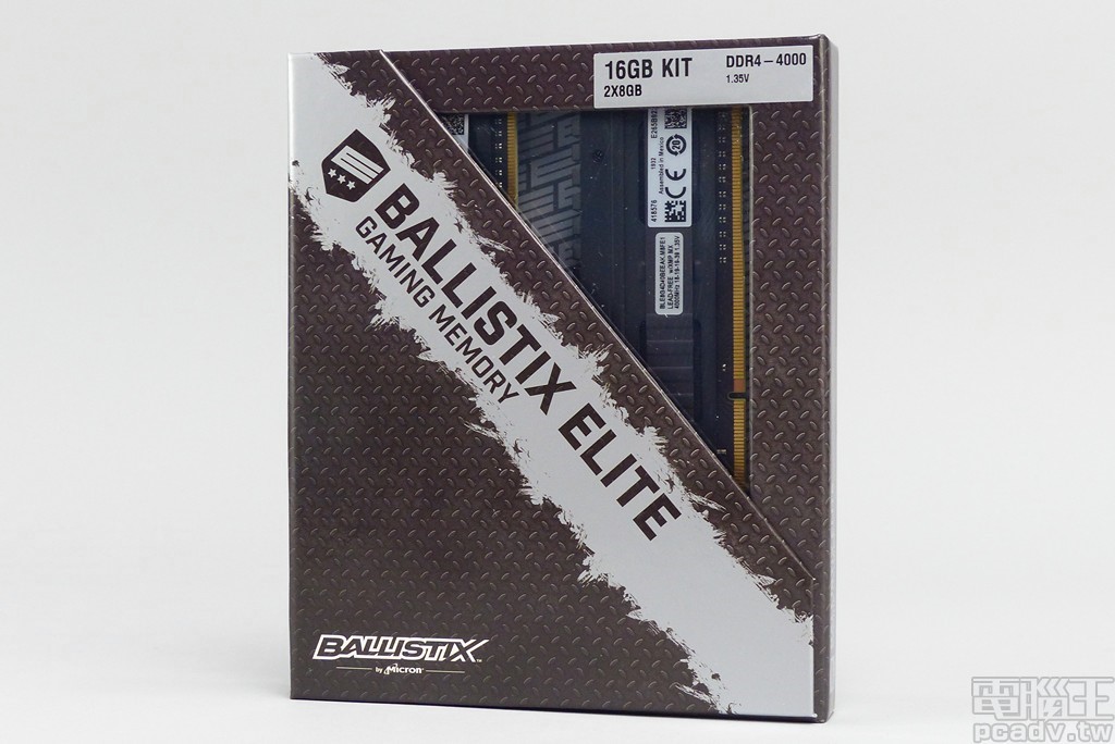 ▲ Ballistix Elite 定位在高階系列，因而採用紙盒磁吸包裝方式，電腦王編輯部此次取得 DDR4-4000 8GB x 2 16GB kit 套裝進行測試。