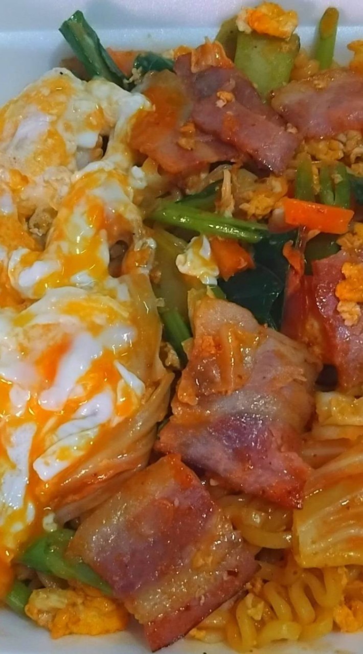 ครัวเลิศวิจิตร ราชมงคลคลองหก