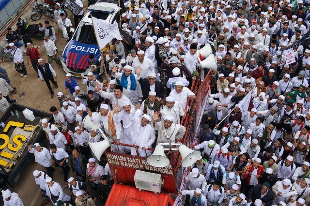 Massa aksi damai bela Islam. (Foto: Aditia Noviansyah/kumparan)