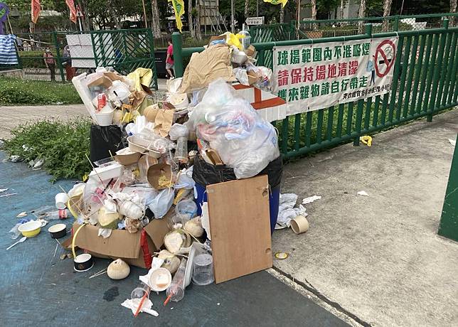 青衣戲棚今開鑼現場垃圾堆積如山網民斥應對措施不足| On.Cc 東網| Line Today