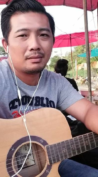 เหงามากครับใครก้อได้ชวนคุยเป็นเพื่อนผมหน่อยได้มั้ยครับท้อ.เหงา