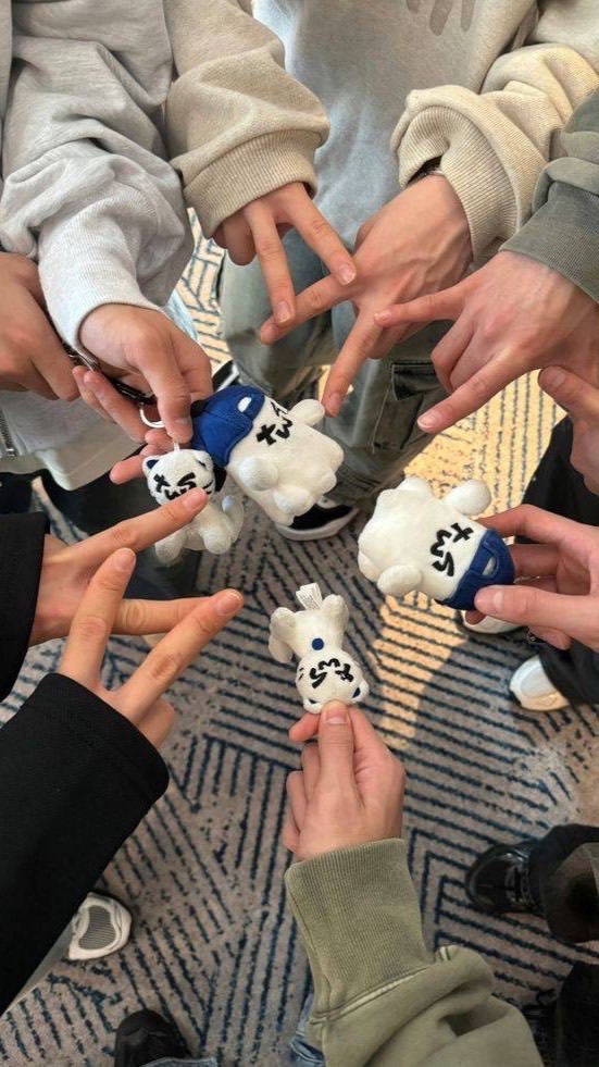最💙🤍TWS 韓振的42們～