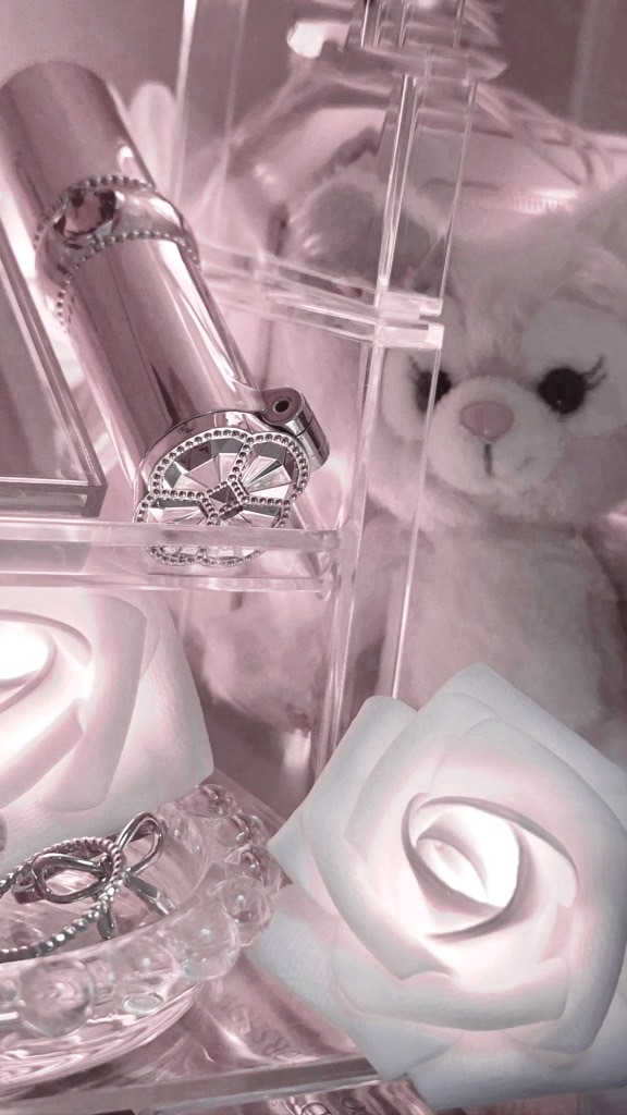 𝒸𝑜𝓉𝓉𝑜𝓃 𝒽𝓊𝑔⸝⸝⸝♡︎