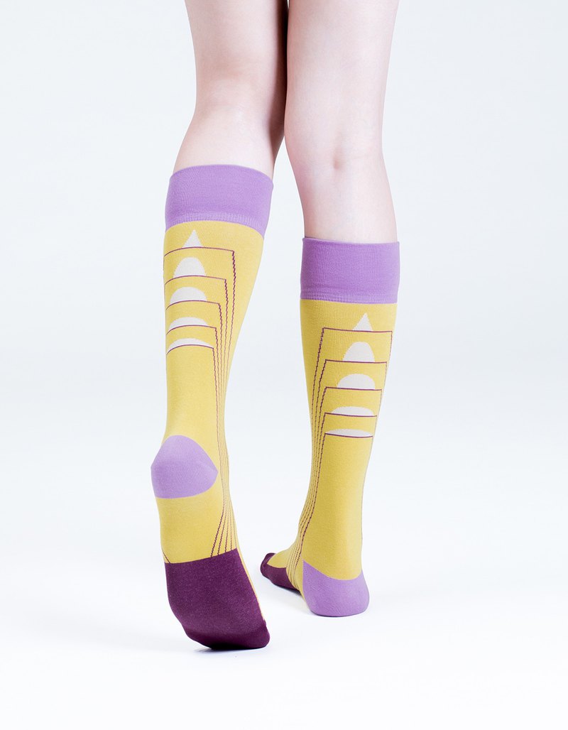 ∟襪長：28cm ∟腳底：22～24cm 早起跑步也跟去，市場買菜也跟去，上班來不及也跟去，因為✦你最迷人∴