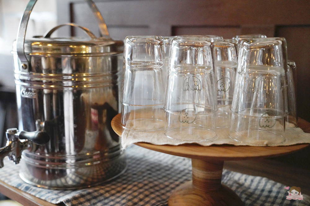 弘大&延南洞咖啡 MOMENT COFFEE (모멘트카페)，美味吐司自己烤，日系雜貨文青風、韓式網美咖啡店