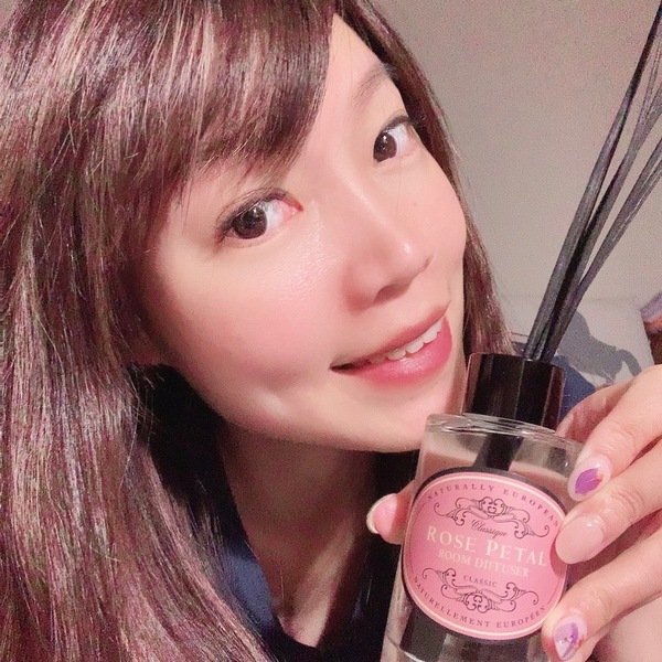 倪倪愛香氛－『香氛推薦』家居療癒氣氛轉換必備幸福寶物－NATURALLY EUROPEAN 英國賽玫特自然歐洲時尚擴香組－玫瑰花瓣香味直擊開箱分享
