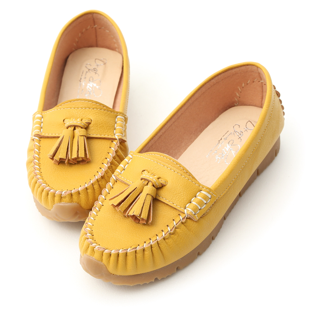 大受好評的健走鞋又推出新款囉!! 鞋底高度耐磨是最大的優點 鋸齒狀的鞋底紋路具有超優的防滑效果 加厚升級版的鞋底吸震性更佳 有效減輕行走時壓力對雙足的負擔 專櫃等級的高密度超厚切乳膠軟墊 彈力絕佳不易