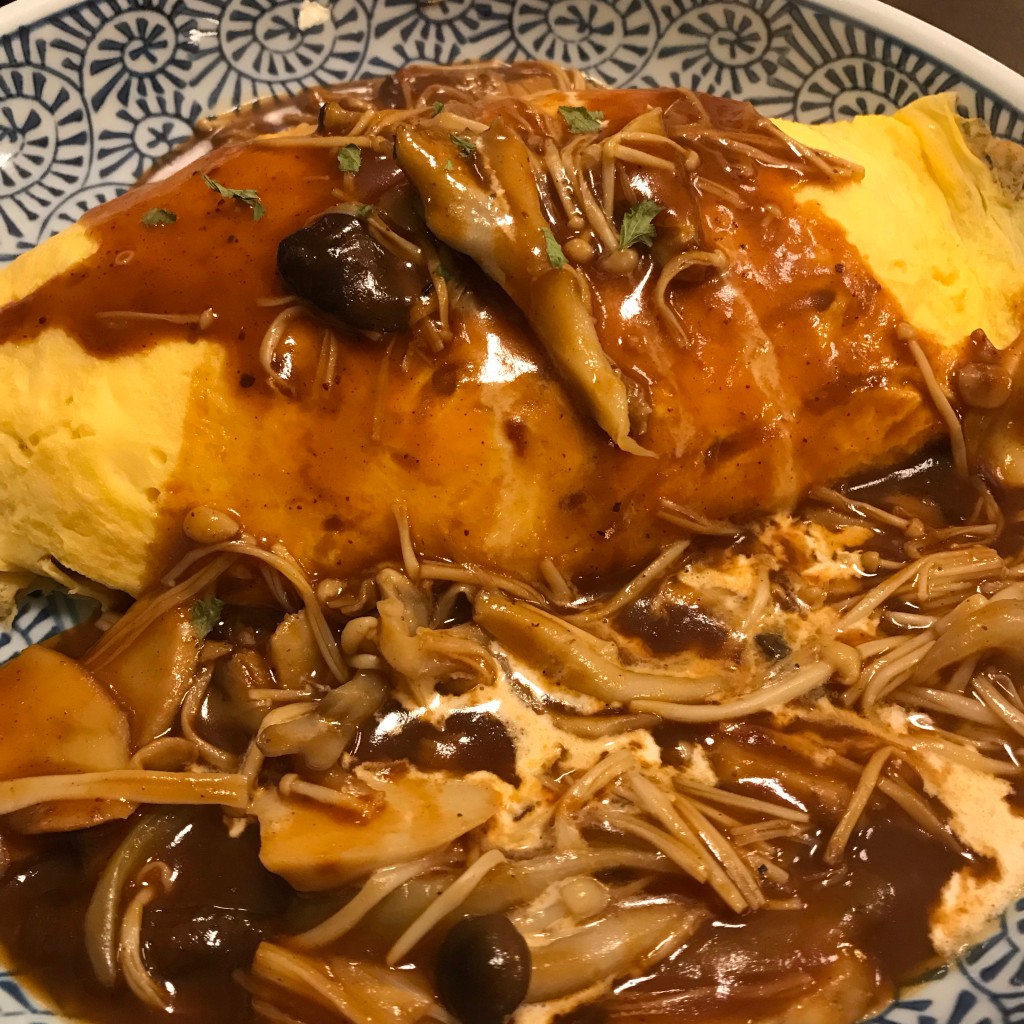 ユーザーが投稿したきのこのオムライスの写真 - 実際訪問したユーザーが直接撮影して投稿した田中関田町洋食おむらはうす 出町柳店の写真
