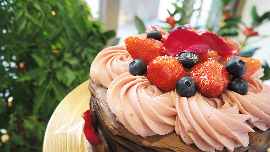 法式甜點推薦,台北法式甜點,中山站法式甜點,法式甜點宅配推薦,彌月蛋糕宅配,長條蛋糕宅配,宅配甜點推薦,皇家頂級布蕾乳酪,乳酪蛋糕推薦