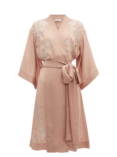 Carine Gilson - This dusky-pink kimono-style robe encapsulates Carine Gilson's couture-style executi