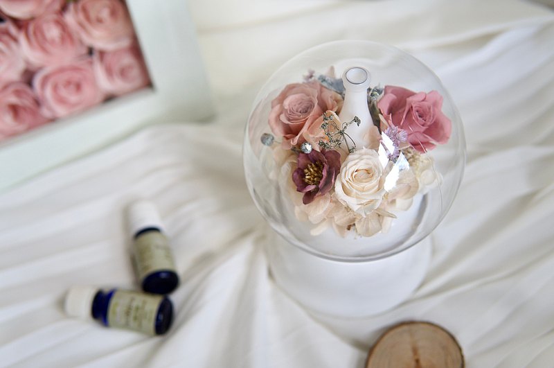 客製花禮 - 永生花香氛機 / 贈無印良品精油