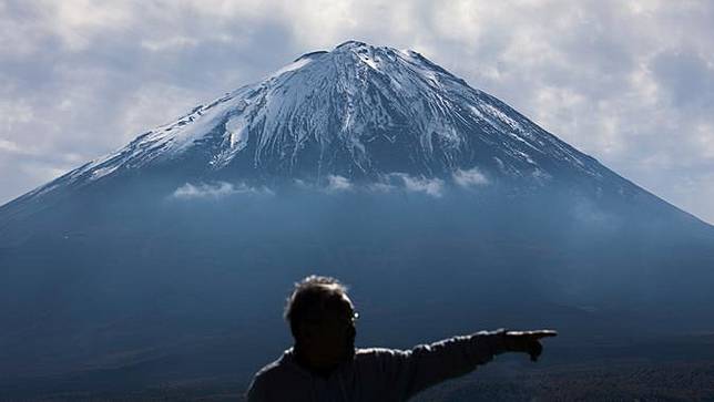 Waspada 13 Gunung Dunia Termasuk Di Indonesia Ini Bisa Meletus Kapan Saja Liputan6 Com Line Today