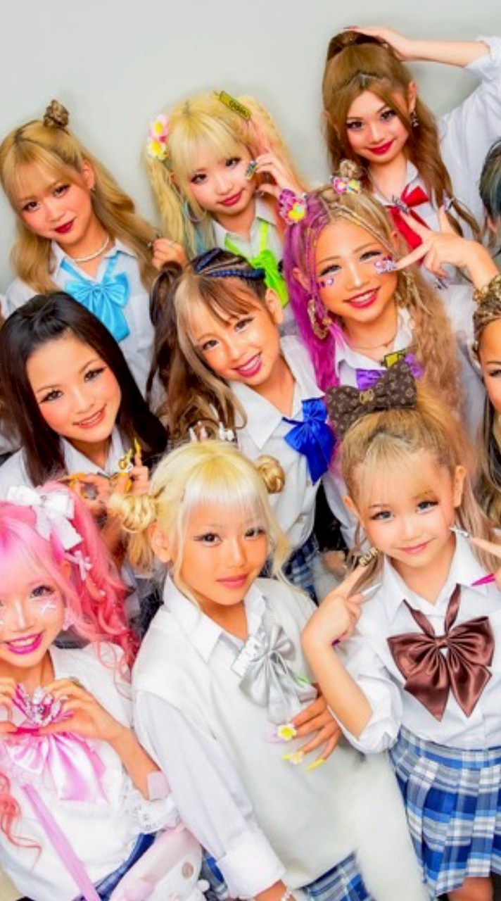 コギャル本人、推し来て〜！