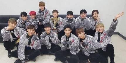 10 Arti Unik di Balik Nama Fandom Idol Kpop yang Wajib Kita Tahu!