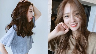 自然不造作，為髮型注入一點空氣感！24 個超有氣質的微捲髮型靈感！