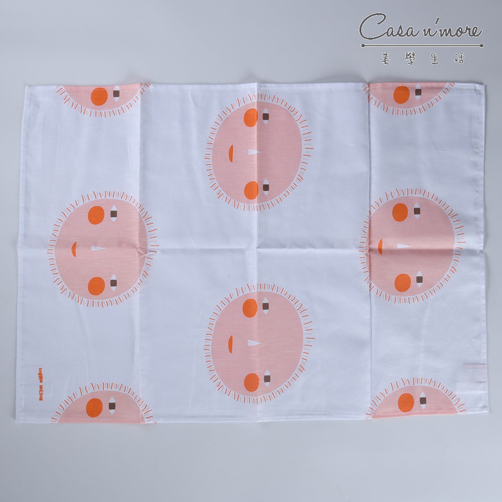 小太陽的可愛圖案設計，讓您就像每天都有陽光般一樣溫暖商品介紹來自英國的小太陽茶巾，可幫您擦乾杯盤用具，也可拿來蓋在茶壺上做保溫用途，還可以鋪在野餐墊上面當做裝飾，添加更多視覺效果。溫馨的手繪設計，讓您