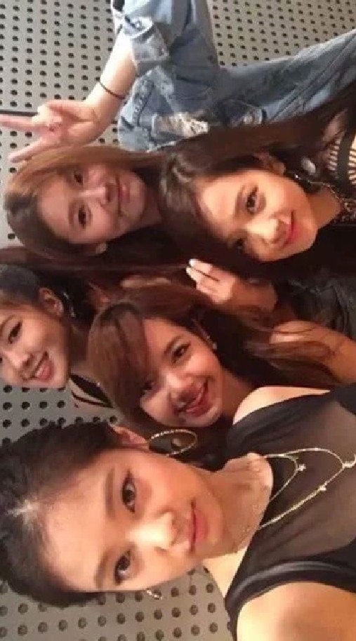 กลุ่มBlack pink สำรอง
