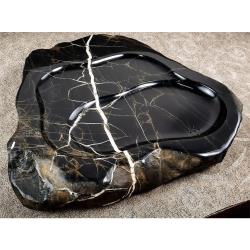 ◎*台灣產 天然黑膽石石材|◎*師傅手工打磨 拋光上蠟 39*34*5CM|◎*天然石花值得品味品牌:無種類:泡茶盤/排水球材質:石材/天然石材質說明:台灣黑膽石尺寸&重量:39*34*5CM風格:素