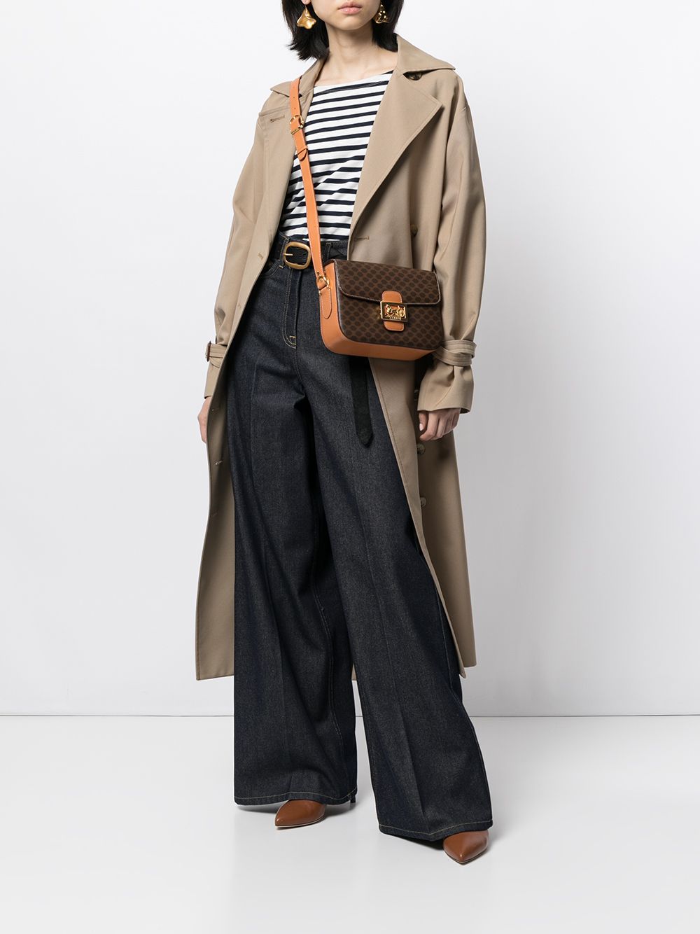 Pre-owned區：Céline老花馬車扣斜背包