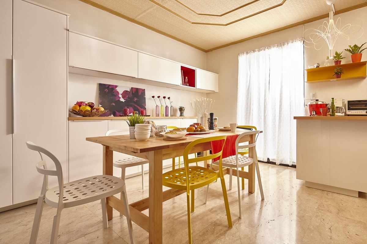 過去離家到外地求學租屋，居住的小套房沒有廚房與餐廳