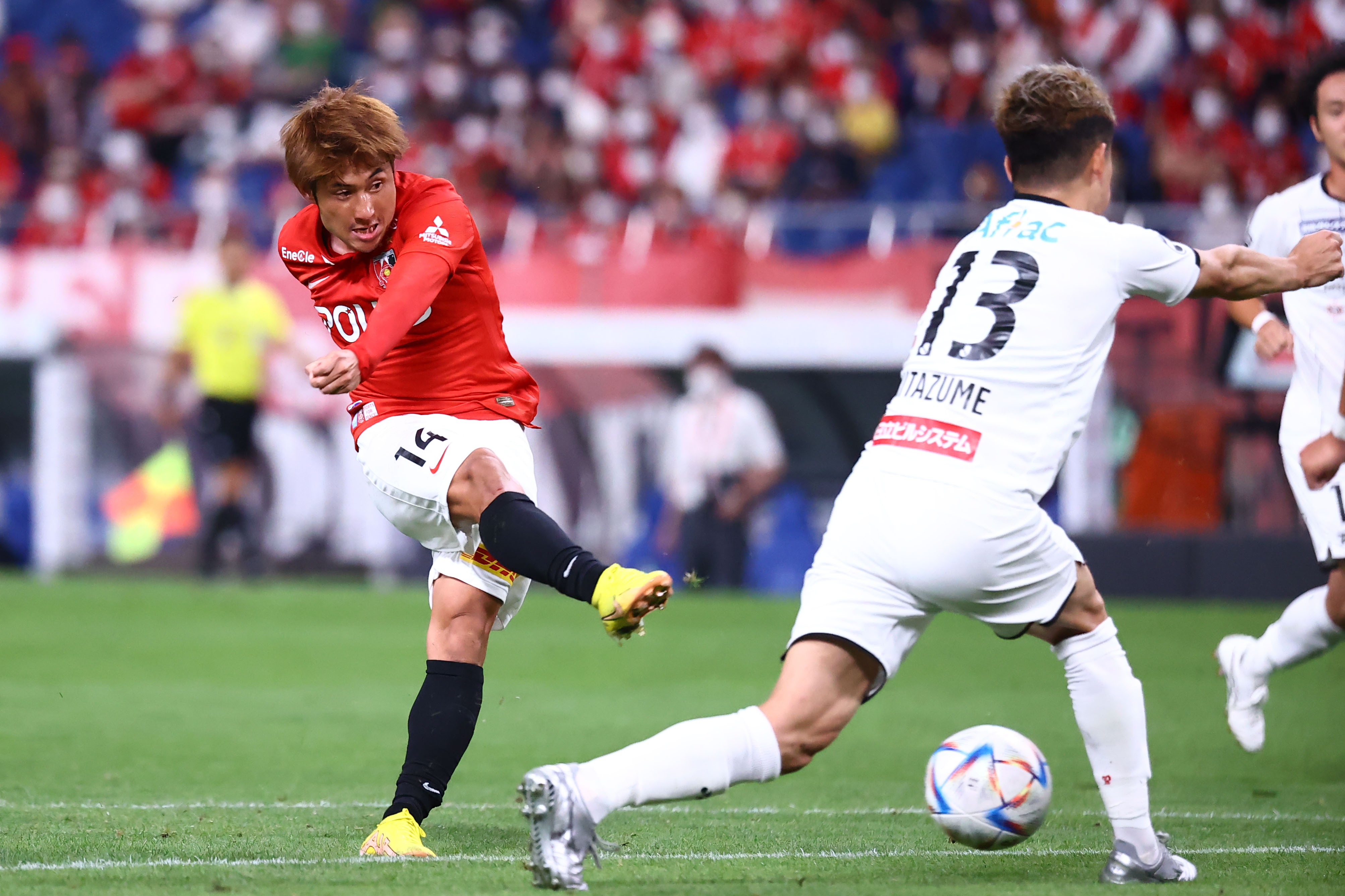 値下げ交渉可》浦和レッズ。関根貴大選手スパイク。 （浦和】平川忠亮 