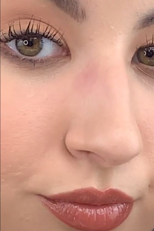 メガネ女子必見 メガネによるファンデーションのヨレを予防する裏技が話題に