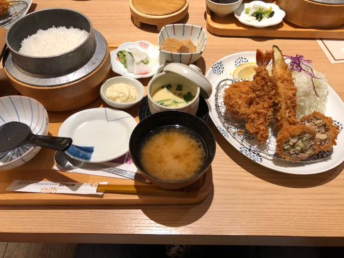 Line Place グルメ 地域のおすすめスポット検索 投稿サービス 検索