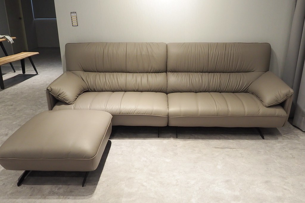 PB300305