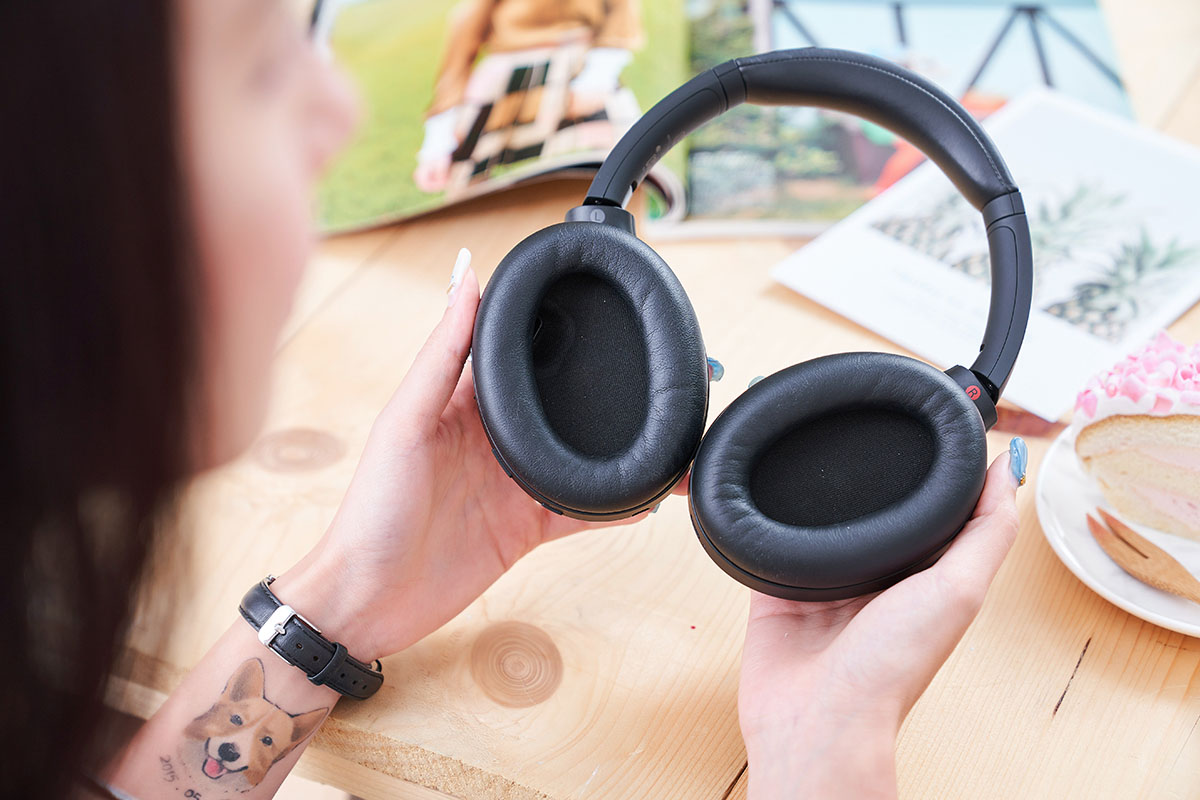 Sony WH-1000XM4 藍牙降噪耳機，AI 加持，音質再升級