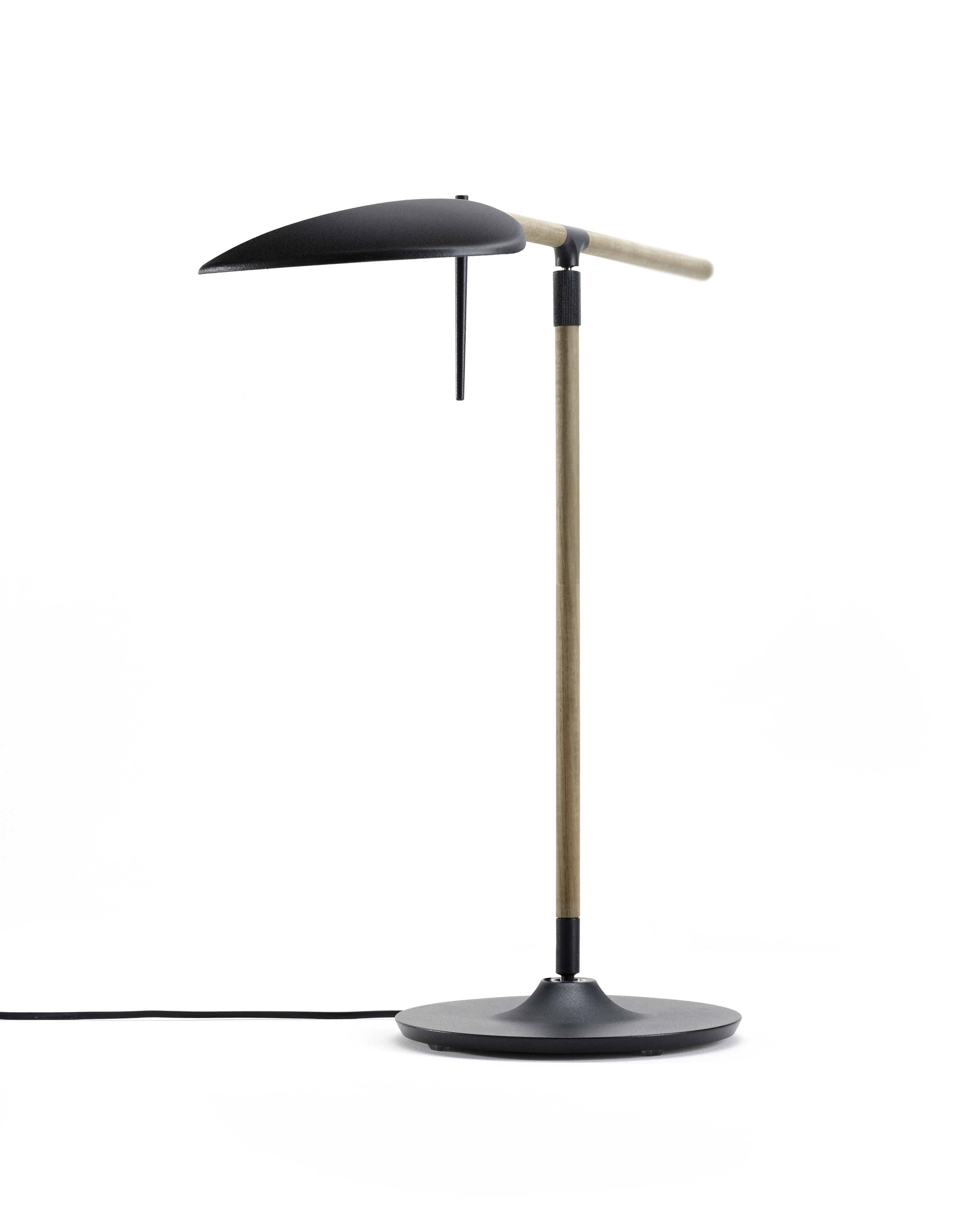 不拿鍋鏟炒菜，而是變成燈！