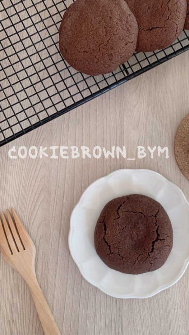 ตัวเเทนcookiebrown_bym