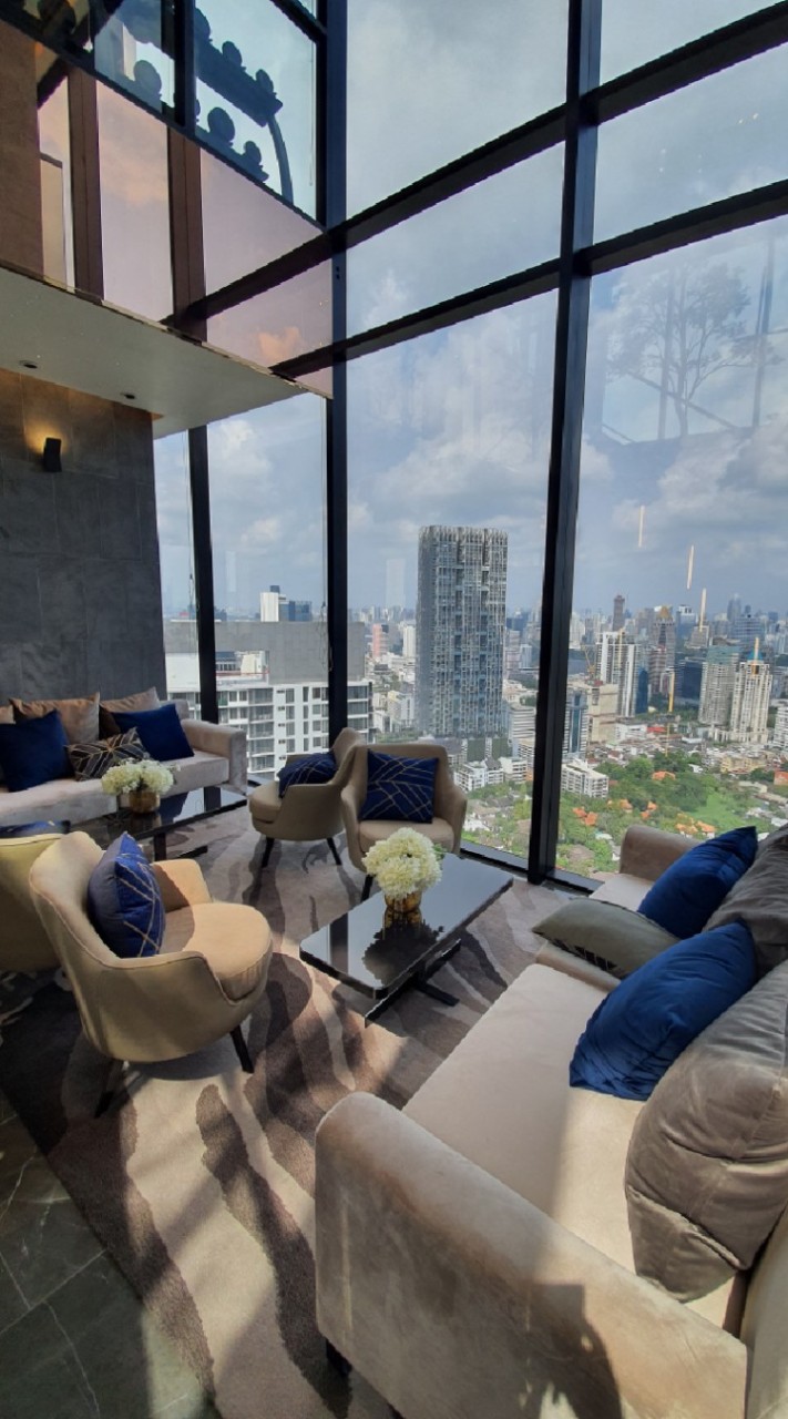 คณะอนุกรรมการย่อย Knightsbridge Prime Sathon