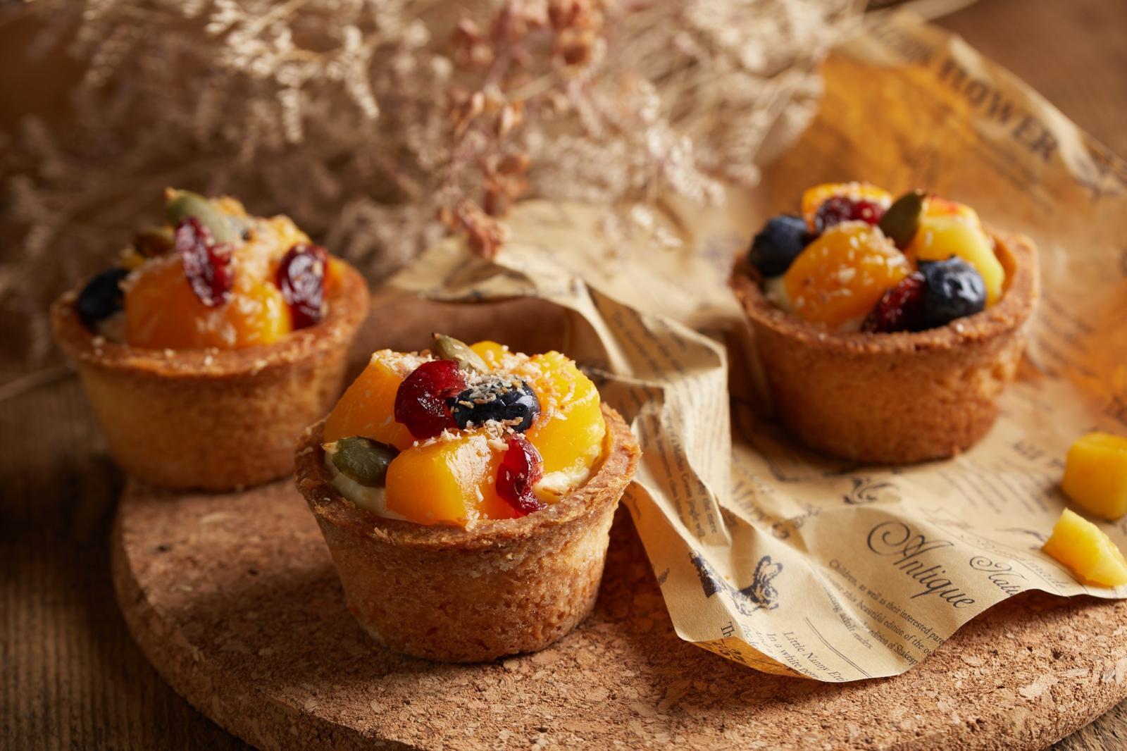 夏日芒果甜點推薦Top6！芒果卡士達派果肉「炸出表面」，「芒果+芒果青」慕斯蛋糕雙重享受一次擁有-2