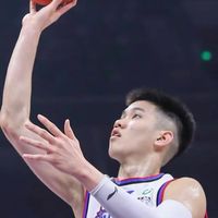 林庭謙0距離板凳區