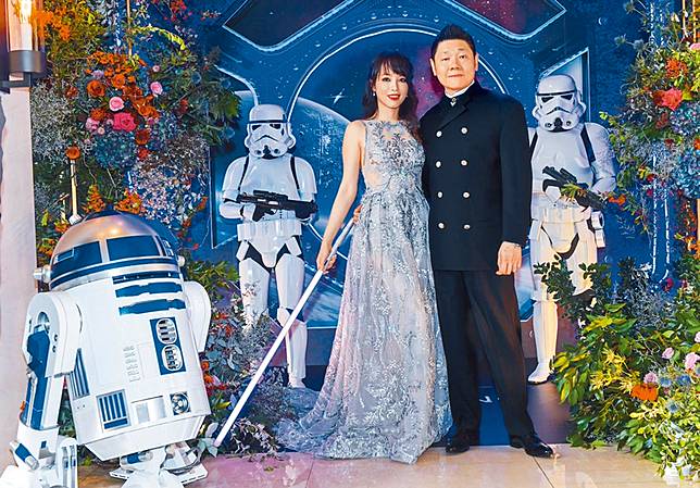 朱蕾安辦星戰婚禮寵夫