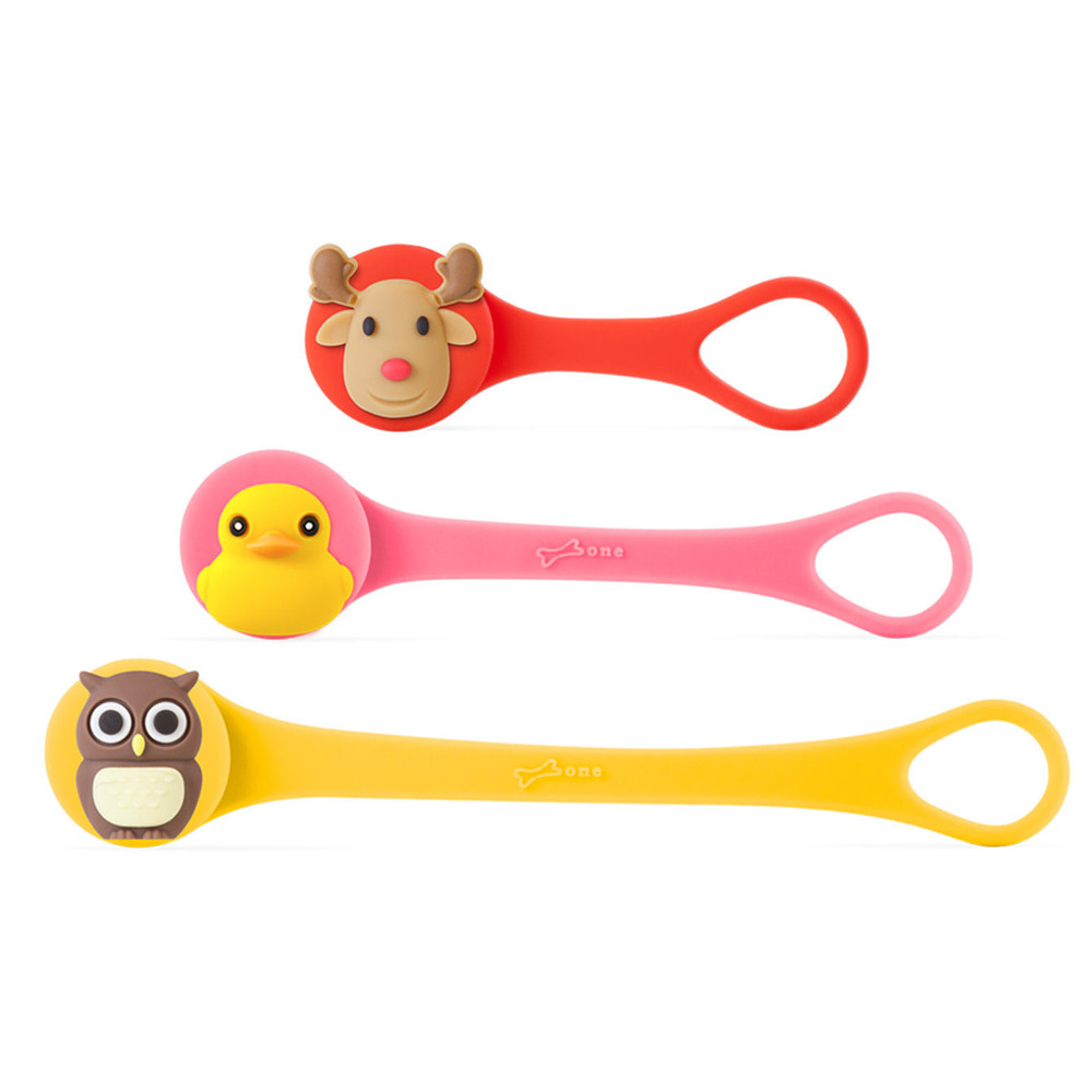 。點綴生活的收納小幫手，輕鬆收納分類 。三種長度設計，便利收納操作簡單好上手 。採用高抗拉矽膠，伸縮彈性佳，可水洗，不掉色 。趣味小物兼具環保設計 。一組三入(S麋鹿/M鴨子/L貓頭鷹 各1入) Si